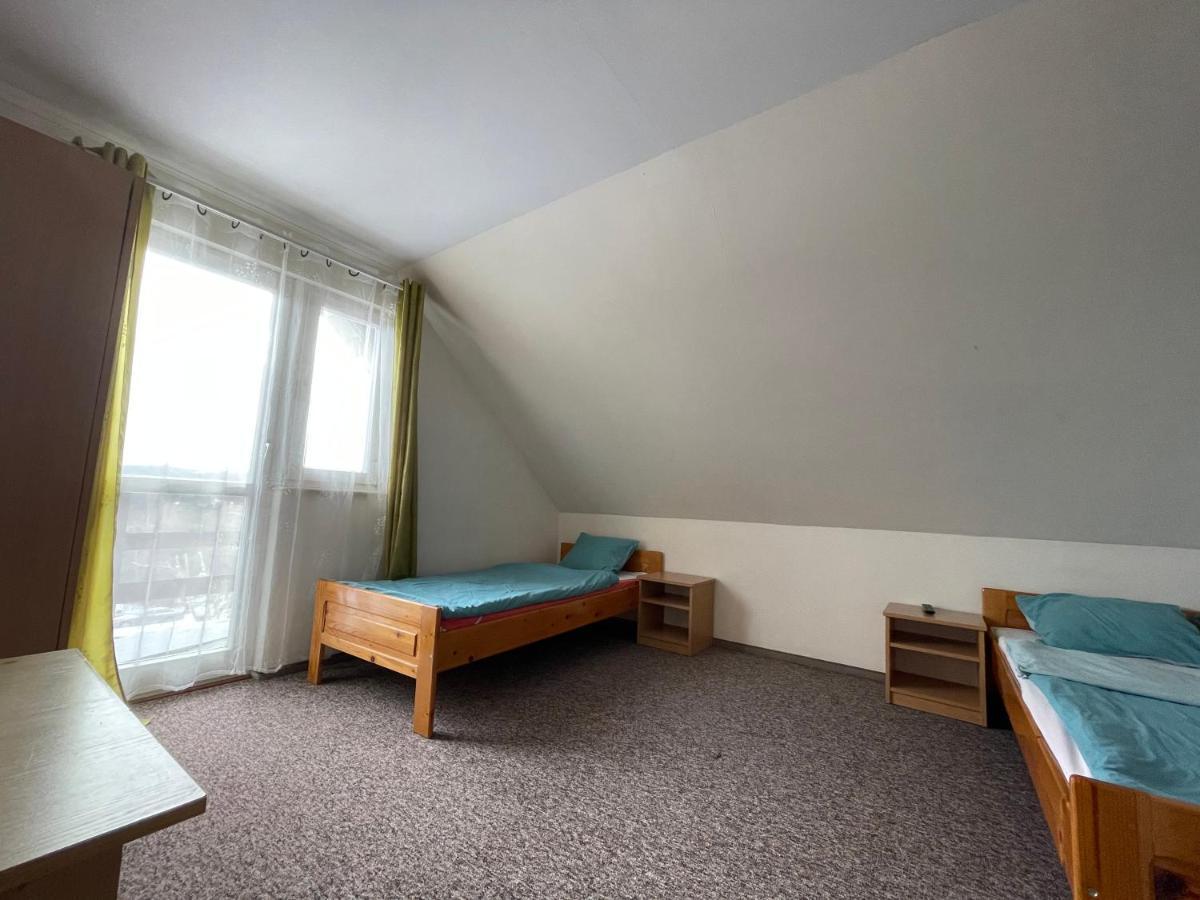 Noclegi U Gosi W Polanczyku - Pokoje Goscinne Bagian luar foto
